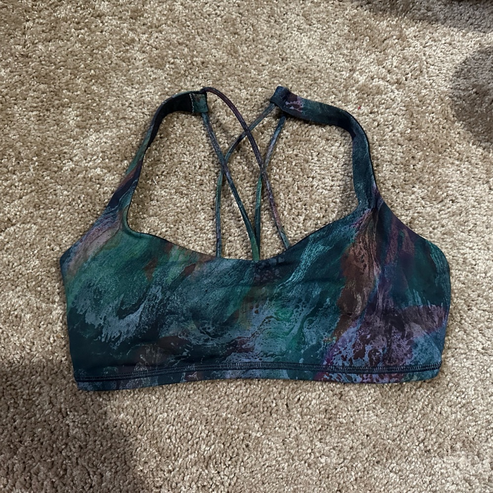 FREE TO BE lululemon Bra size 6